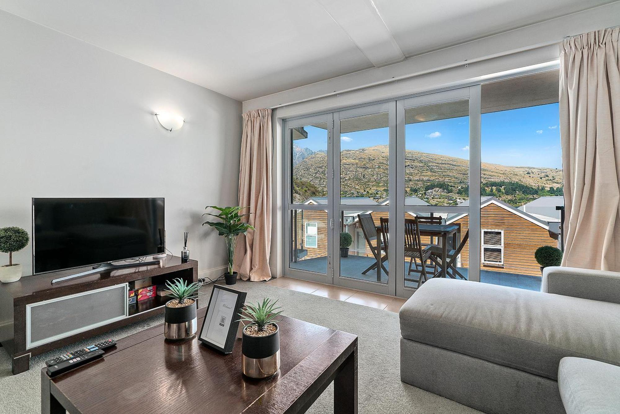 Lakeside Living - Modern 2-Bedroom Apartment Queenstown Exterior foto